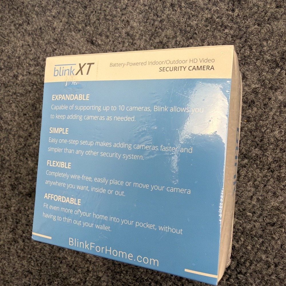 Blink XT BCM00600U Home Security HD Camera Wireless System & Sync Module SEALED! - Picture 2 of 6